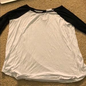 Baseball tee